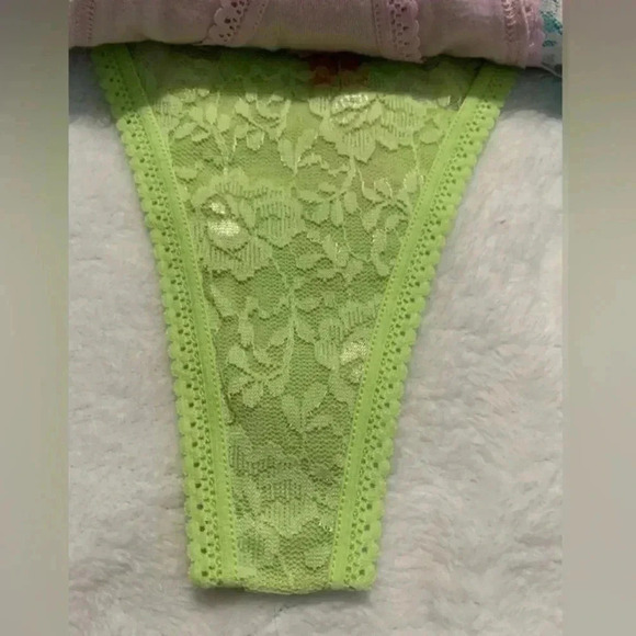 BETSEY JOHNSON PACK OF 5 THONGS XL NEW - Picture 4 of 6